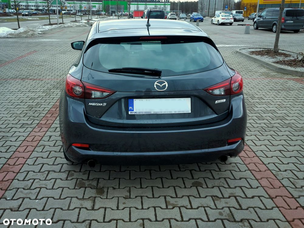 Mazda 3 - 5