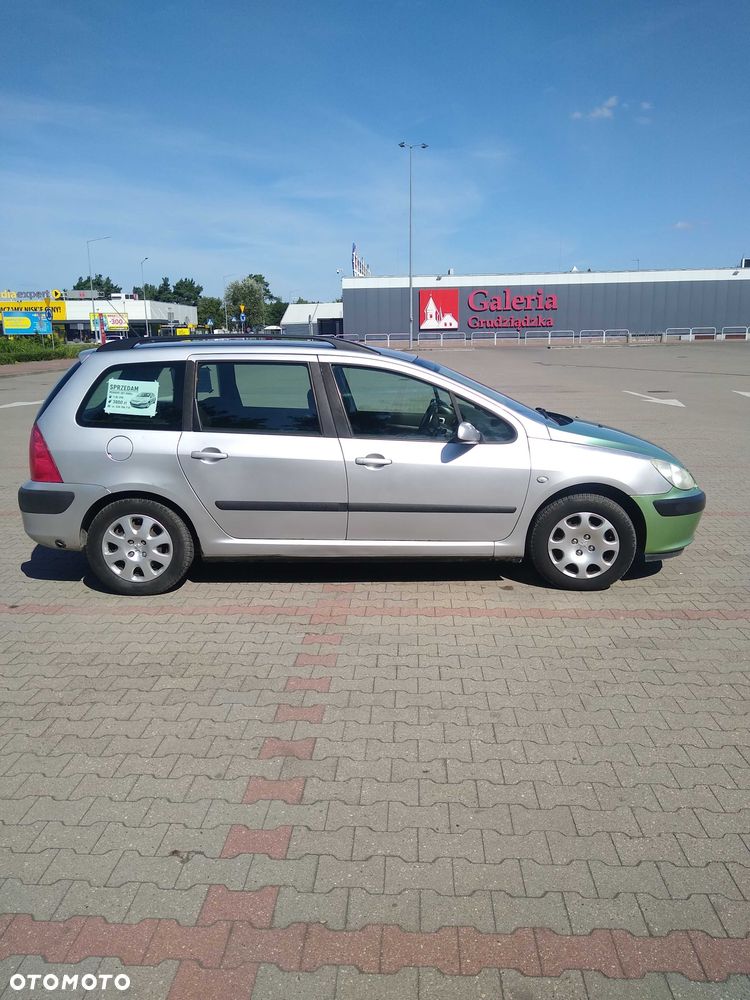 Peugeot 307 - 1