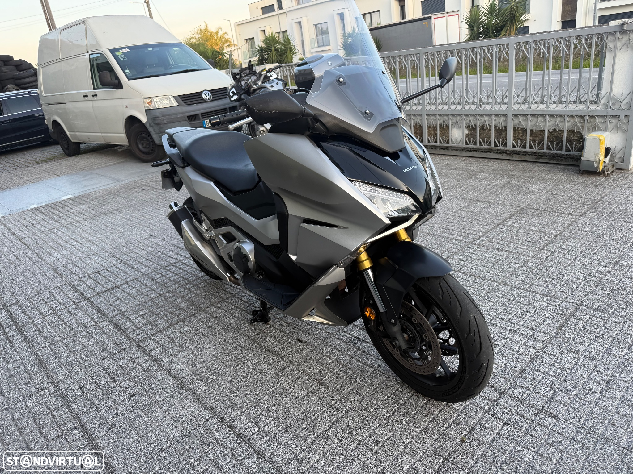 Honda F Forza 750 - 11
