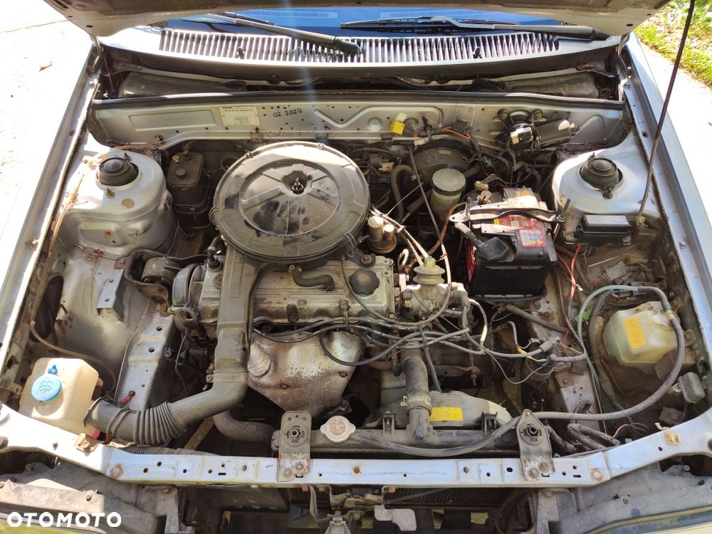 Mazda 323 - 8