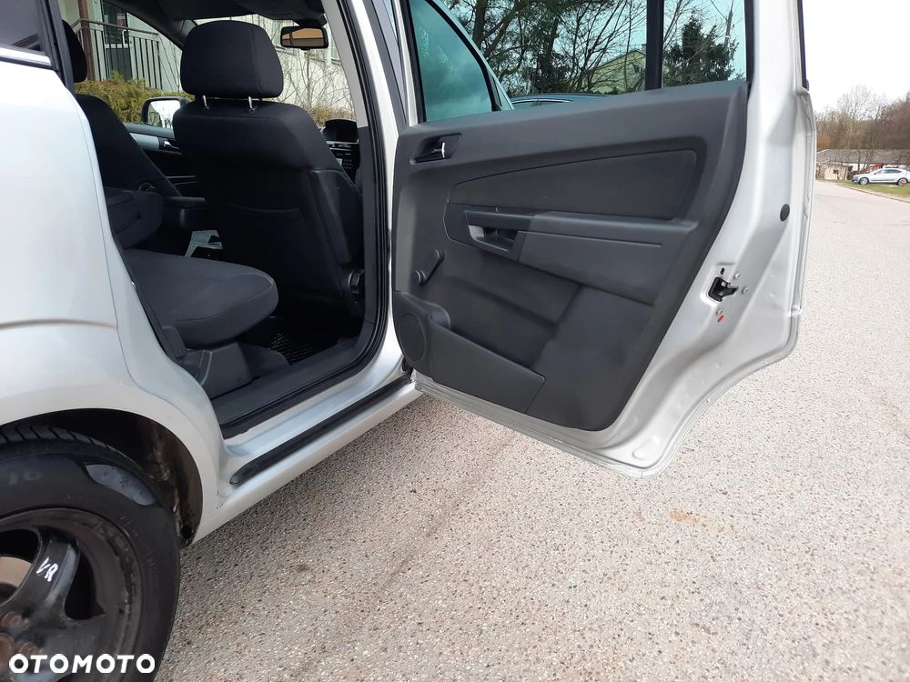 Opel Zafira 1.7 CDTI ecoFLEX Family - 23