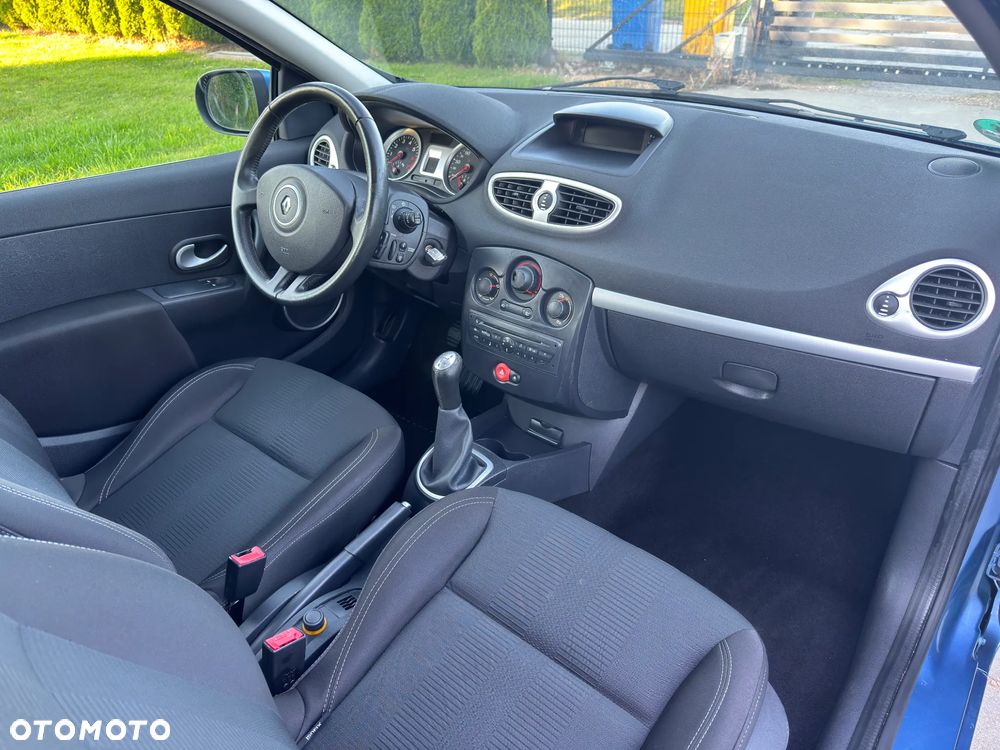 Renault Clio - 6
