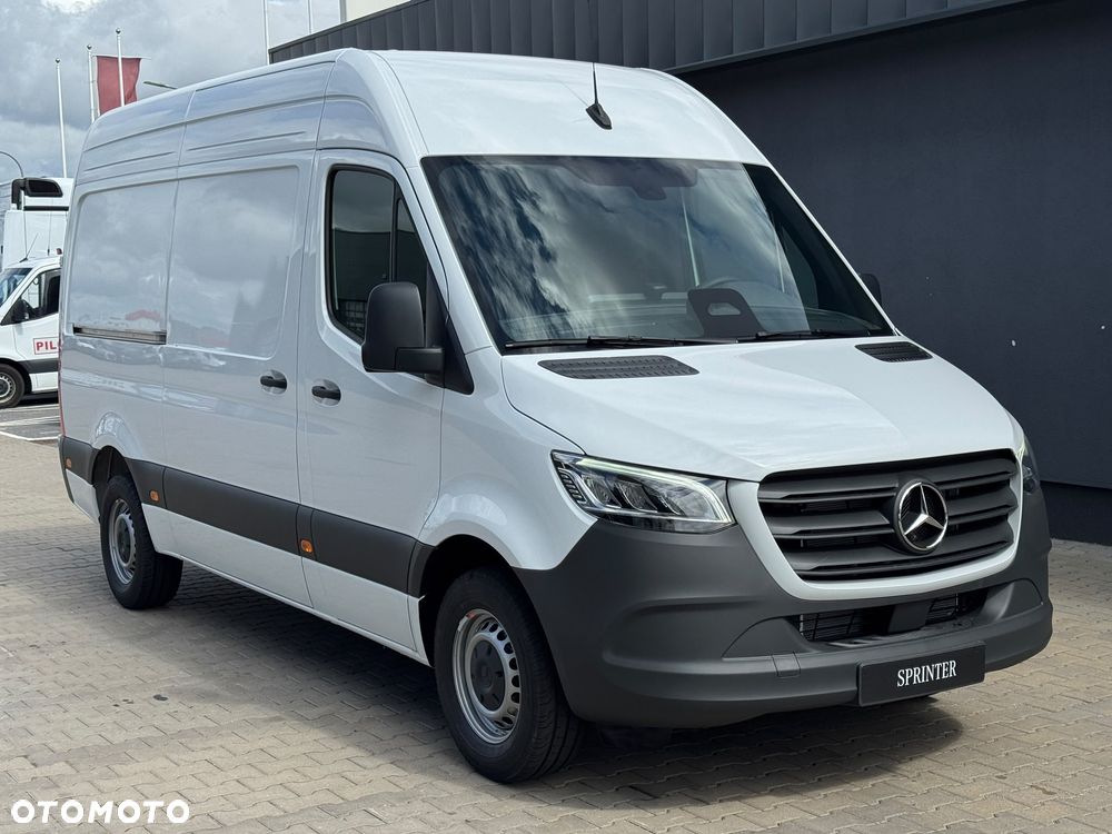 Mercedes-Benz Sprinter - 3