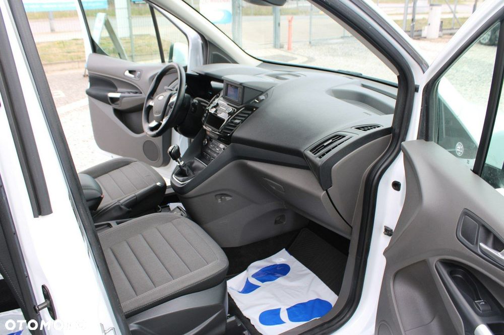 Ford Tourneo Connect - 31