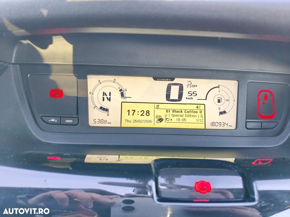 Citroën C4 Picasso - 8