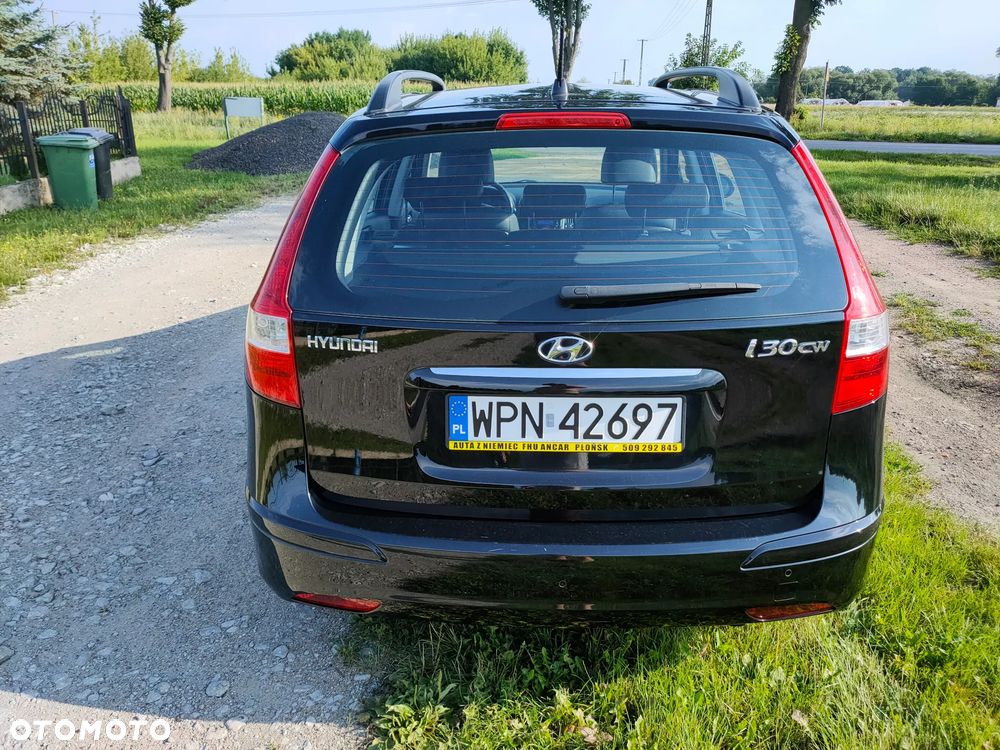 Hyundai i30 1.4 Base + - 13