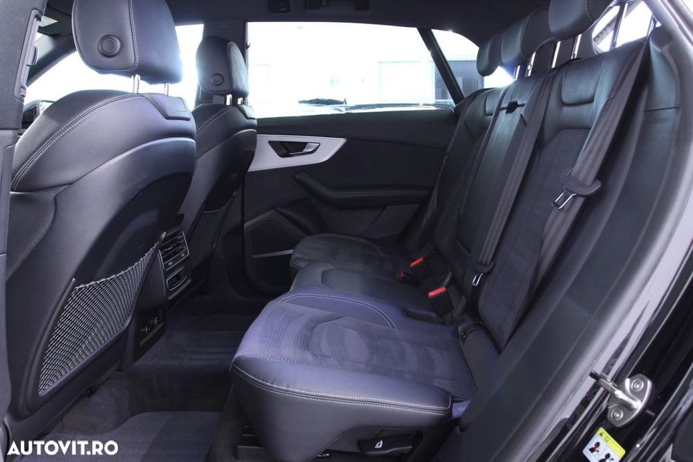 Audi Q8 55 TFSIe quattro tiptronic - 13