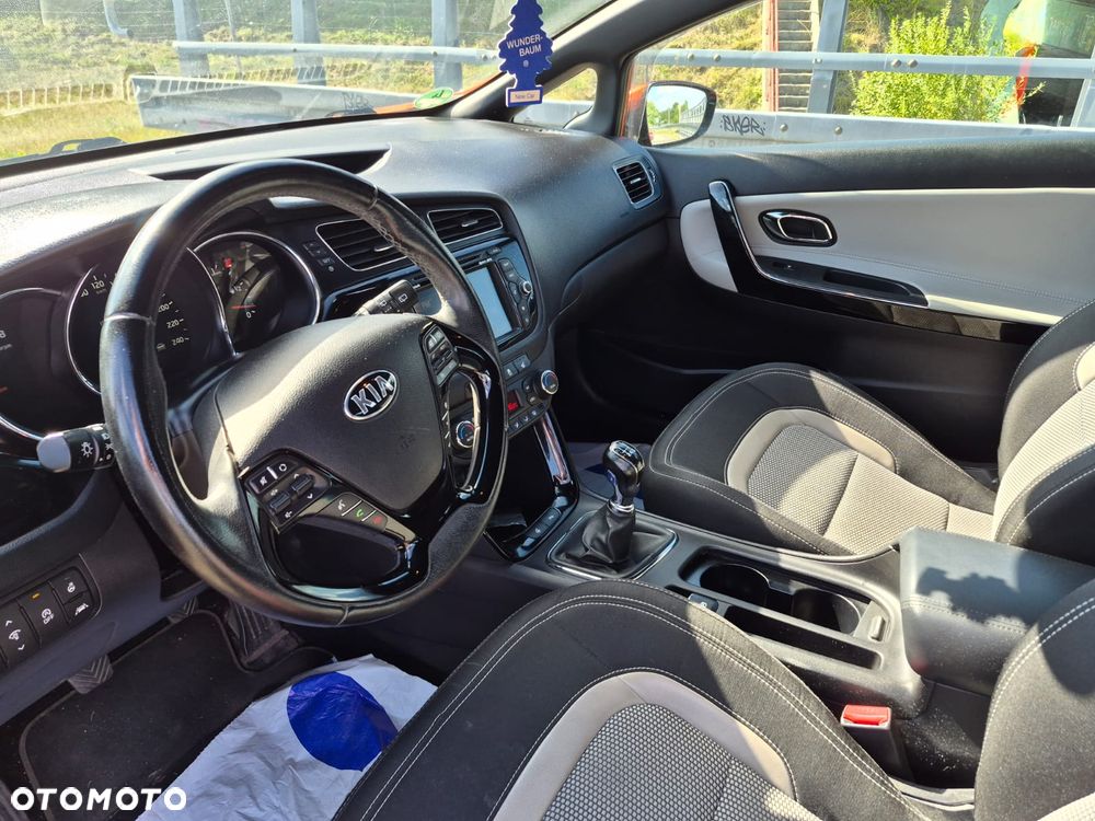 Kia Ceed 1.6 GDI Platinum Edition - 20