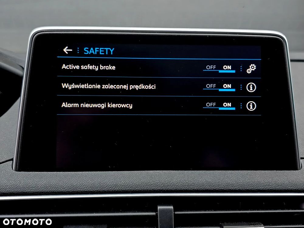 Peugeot 3008 2.0 BlueHDi Allure - 29