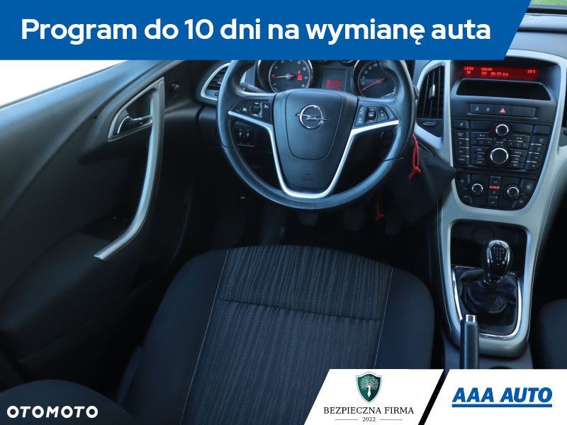 Opel Astra - 9