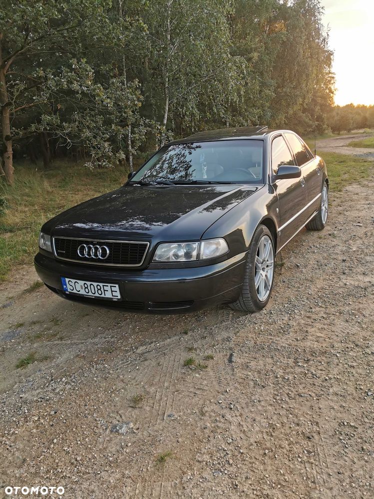 Audi A8 - 1