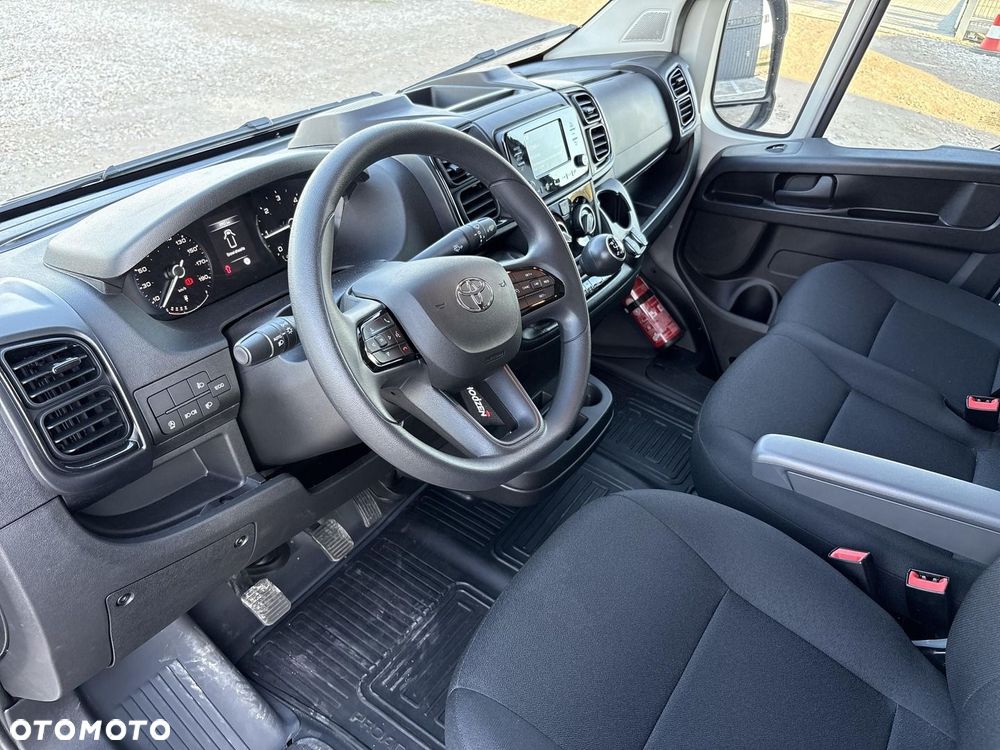 Toyota PROACE - 12