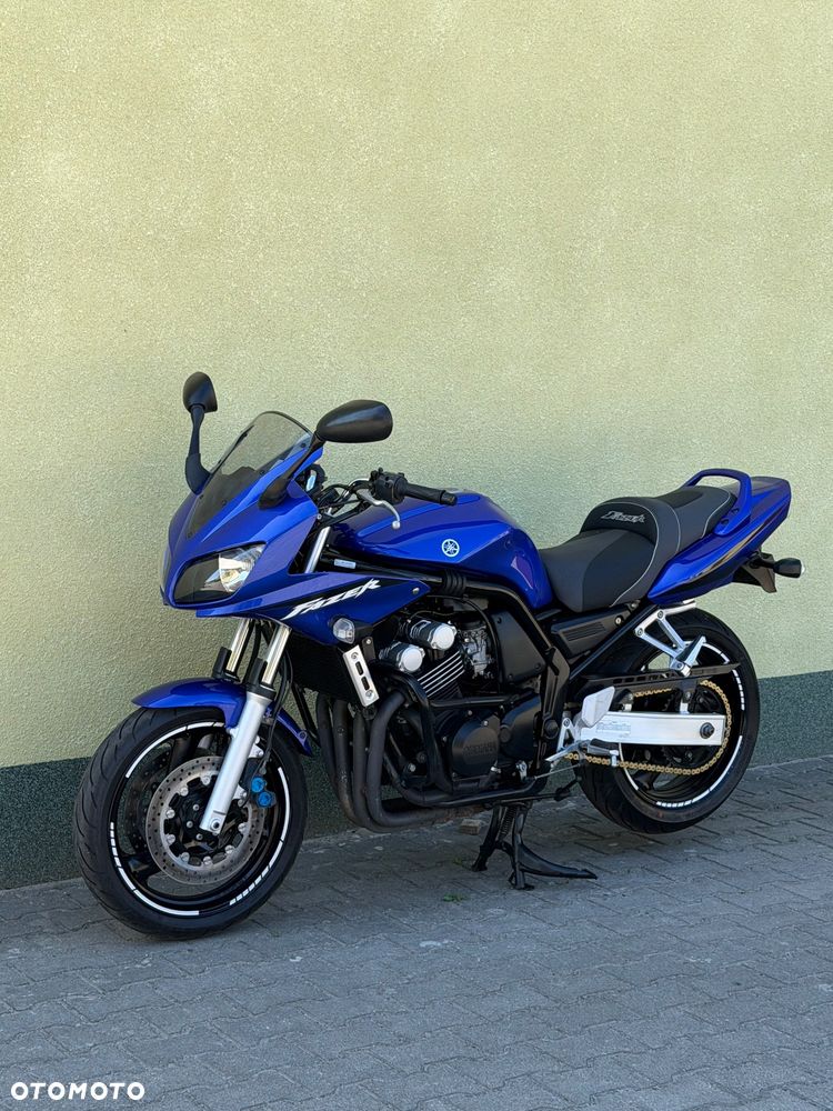 Yamaha FZS - 26