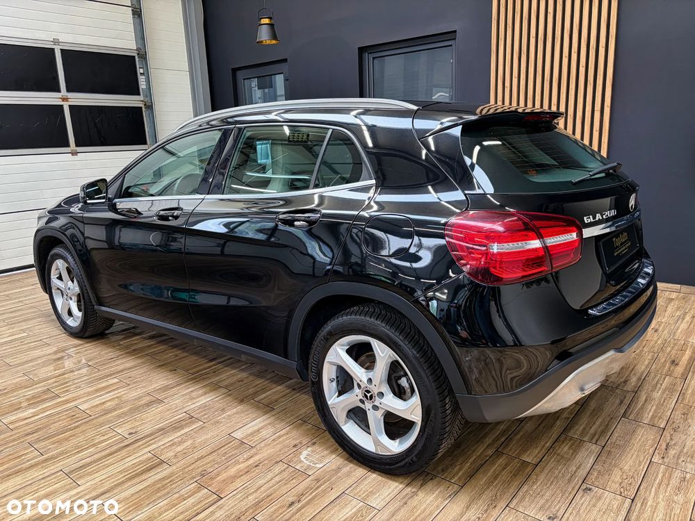 Mercedes-Benz GLA 200 7G-DCT Style - 10