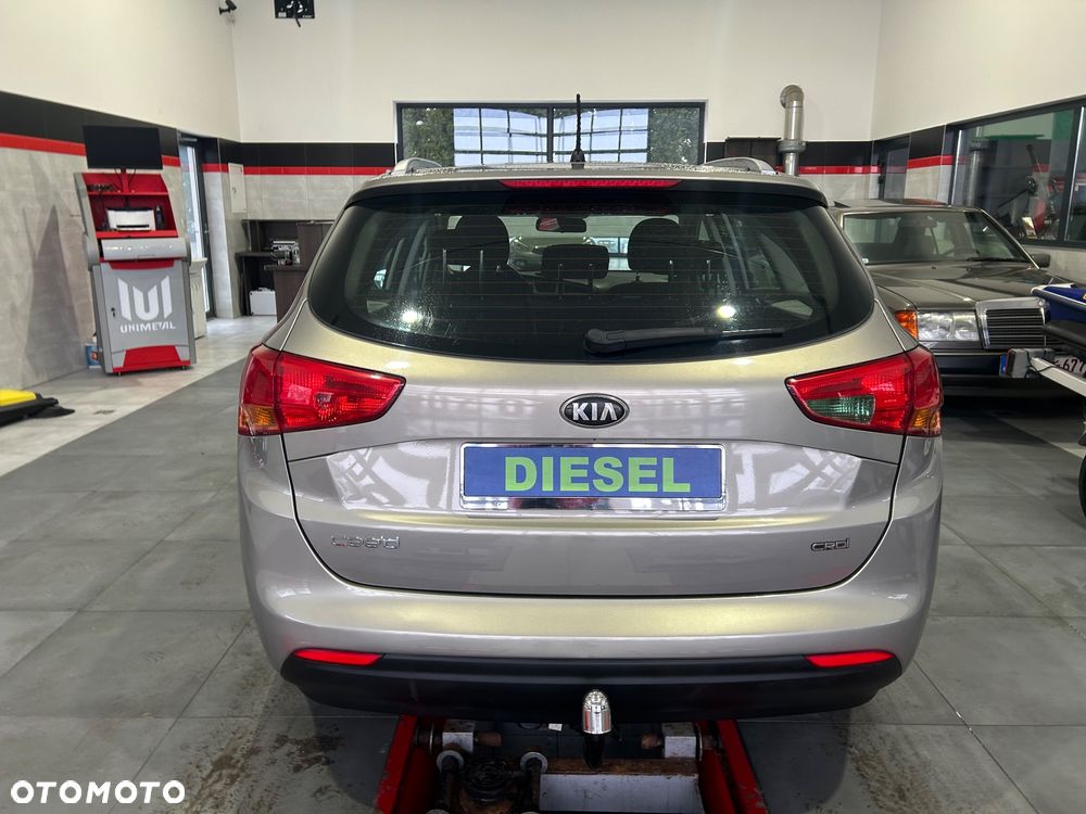 Kia Ceed 1.6 CRDi Smart - 6