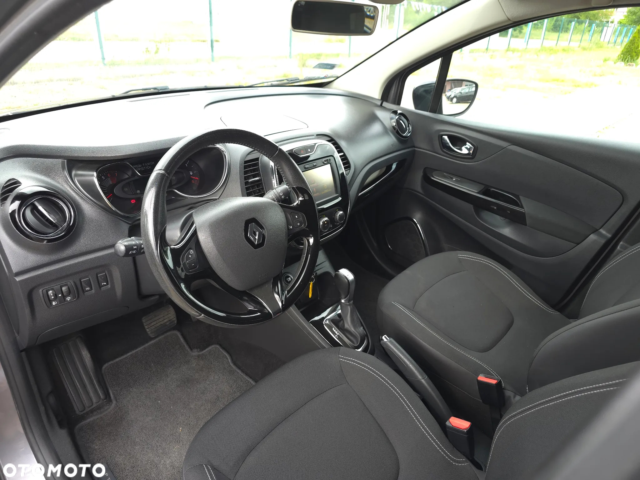Renault Captur 1.2 Energy TCe Limited EDC - 18
