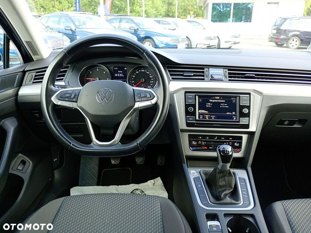 Volkswagen Passat Variant 2.0 TDI EVO Essence - 11