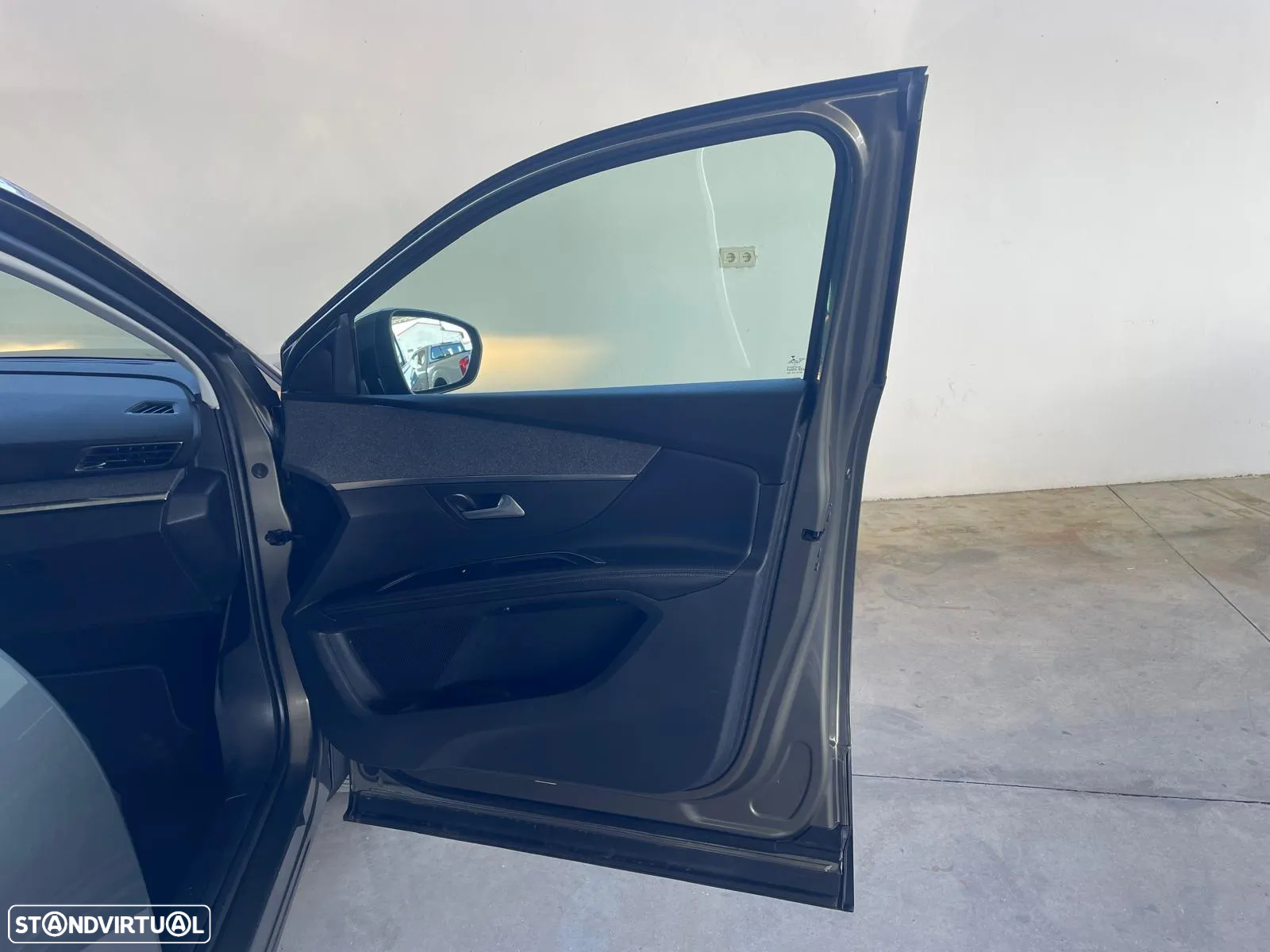 Peugeot 5008 1.6 BlueHDi Allure EAT6 - 28