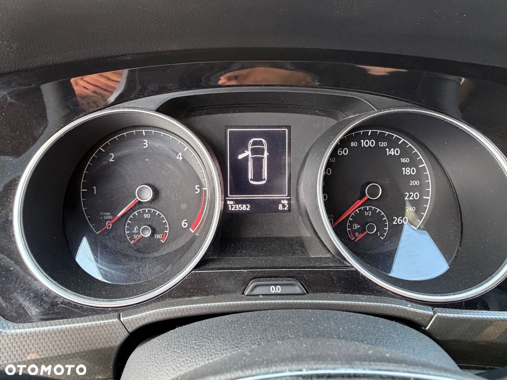 Volkswagen Touran 2.0 TDI BMT IQ Drive DSG - 19