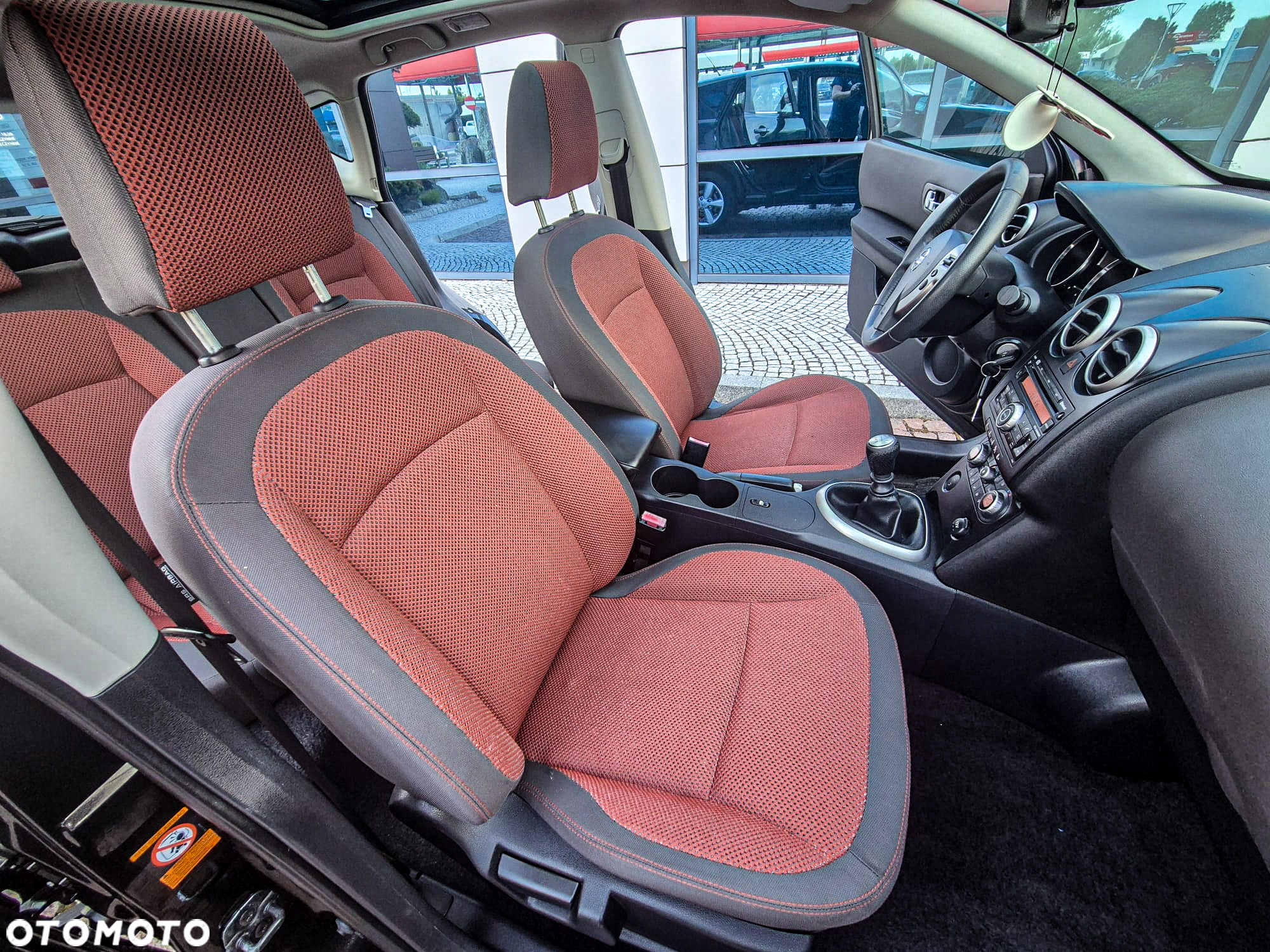 Nissan Qashqai 1.5 dCi N-CONNECTA - 26