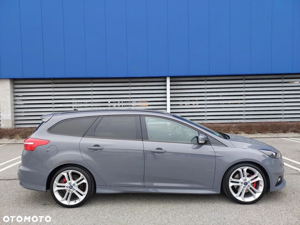Ford Focus 2.0 TDCi ST - 9