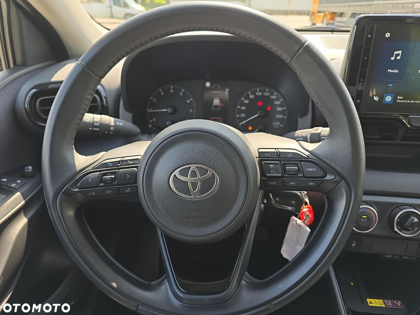 Toyota Yaris 1.5 Style - 14