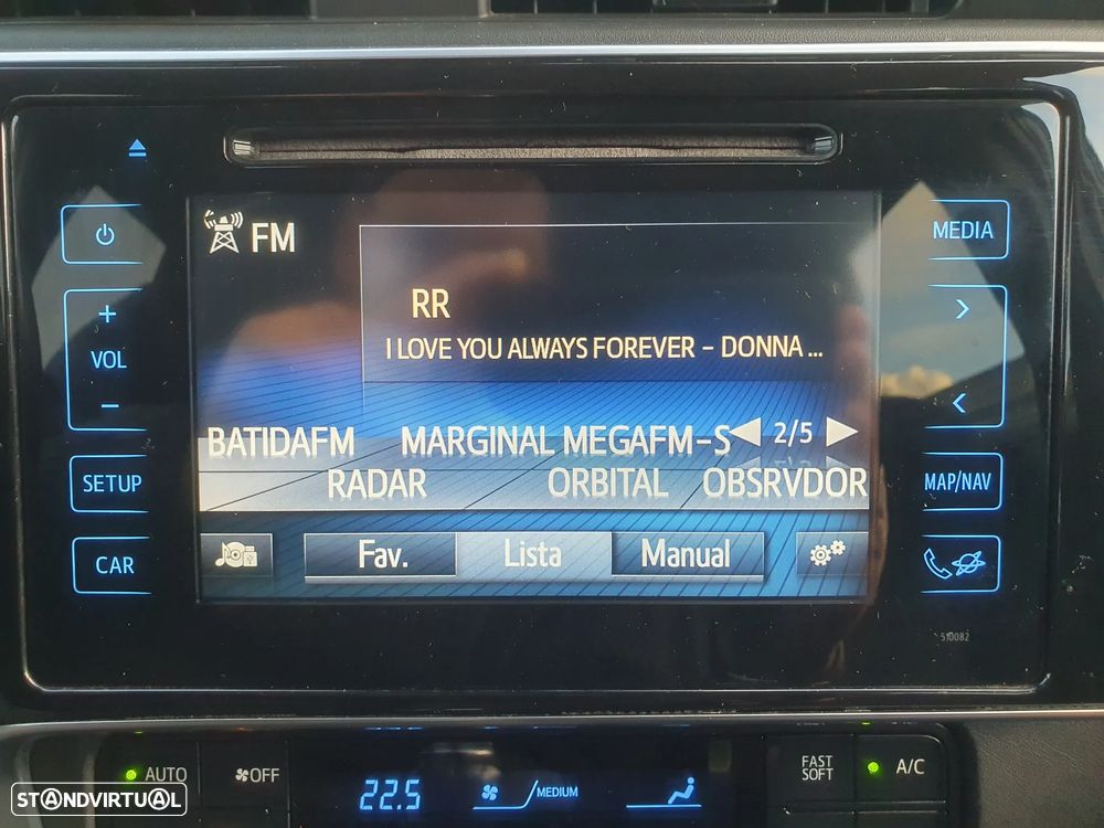 Toyota Auris Touring Sports 1.4 D-4D Comfort+Pack Sport - 23