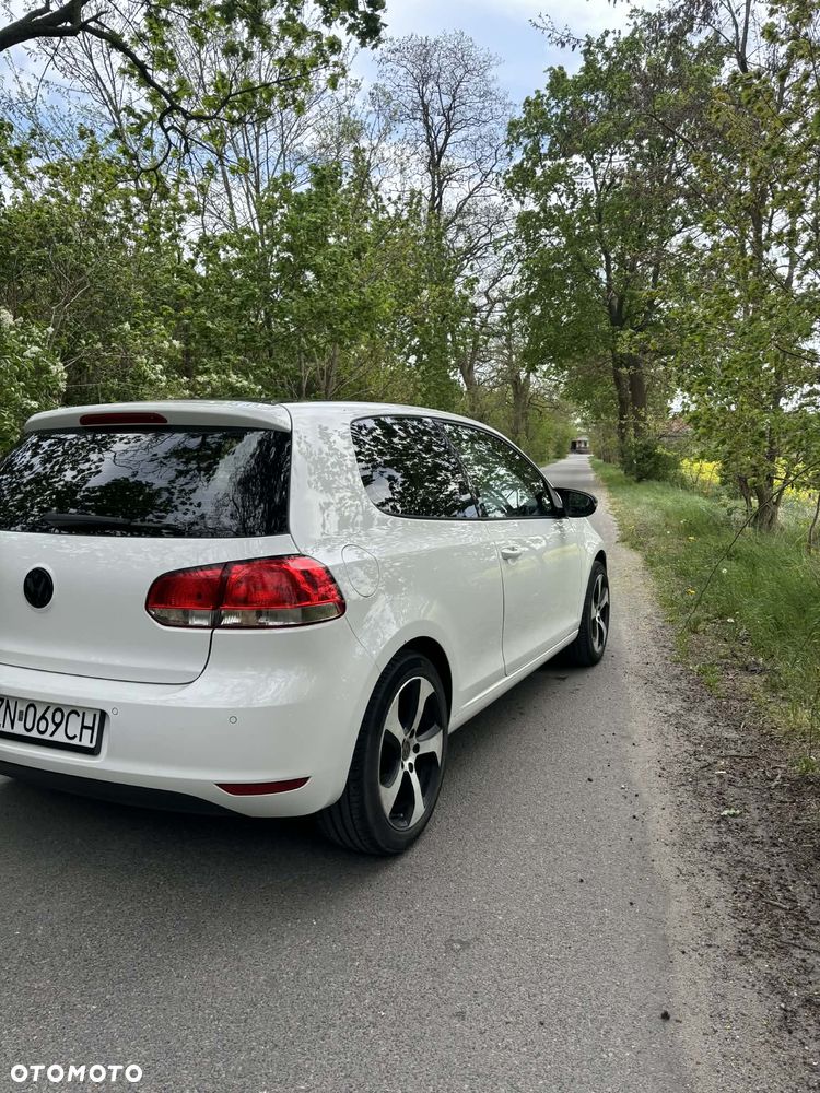 Volkswagen Golf 1.6 TDI Comfortline - 5