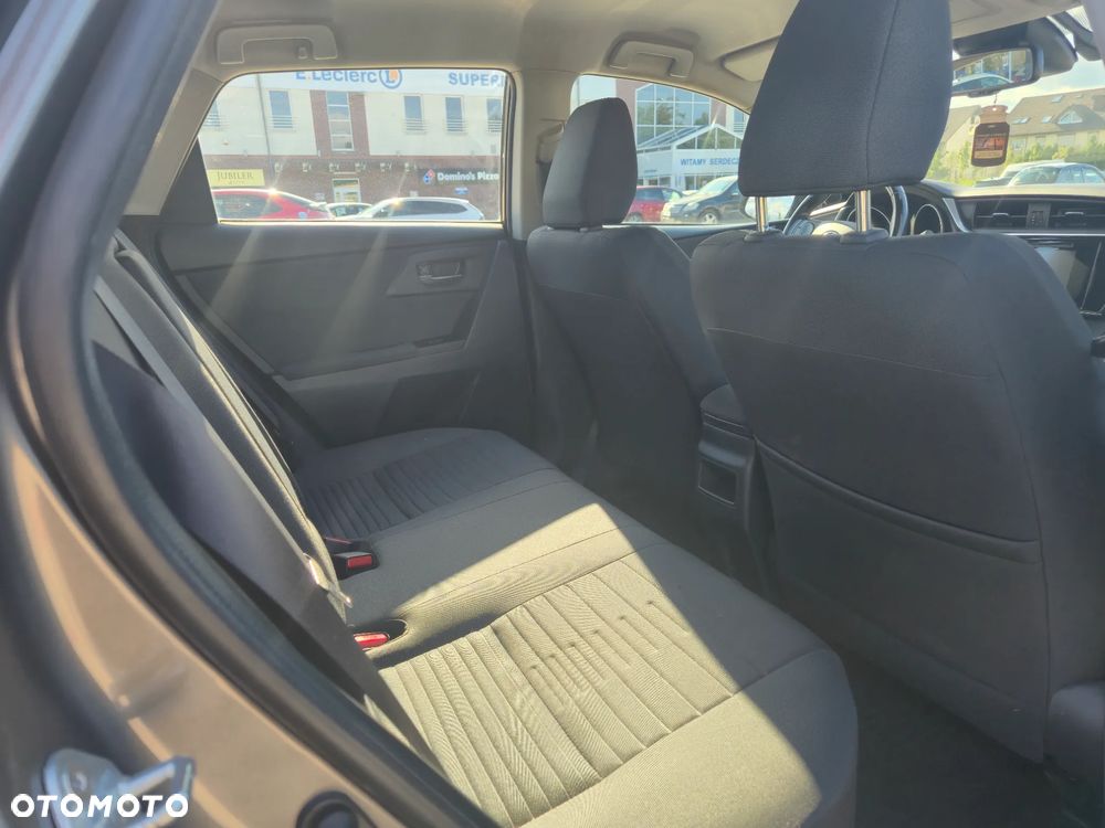 Toyota Auris 1.6 Active - 9
