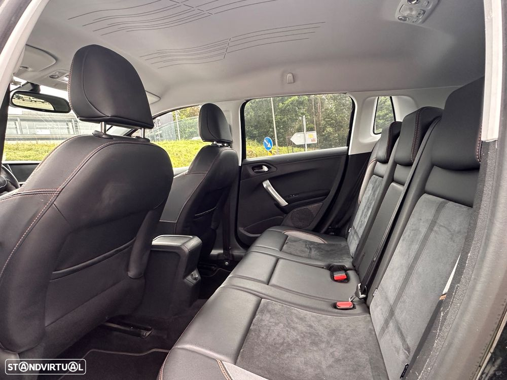 Peugeot 2008 1.2 PureTech Crossway - 11