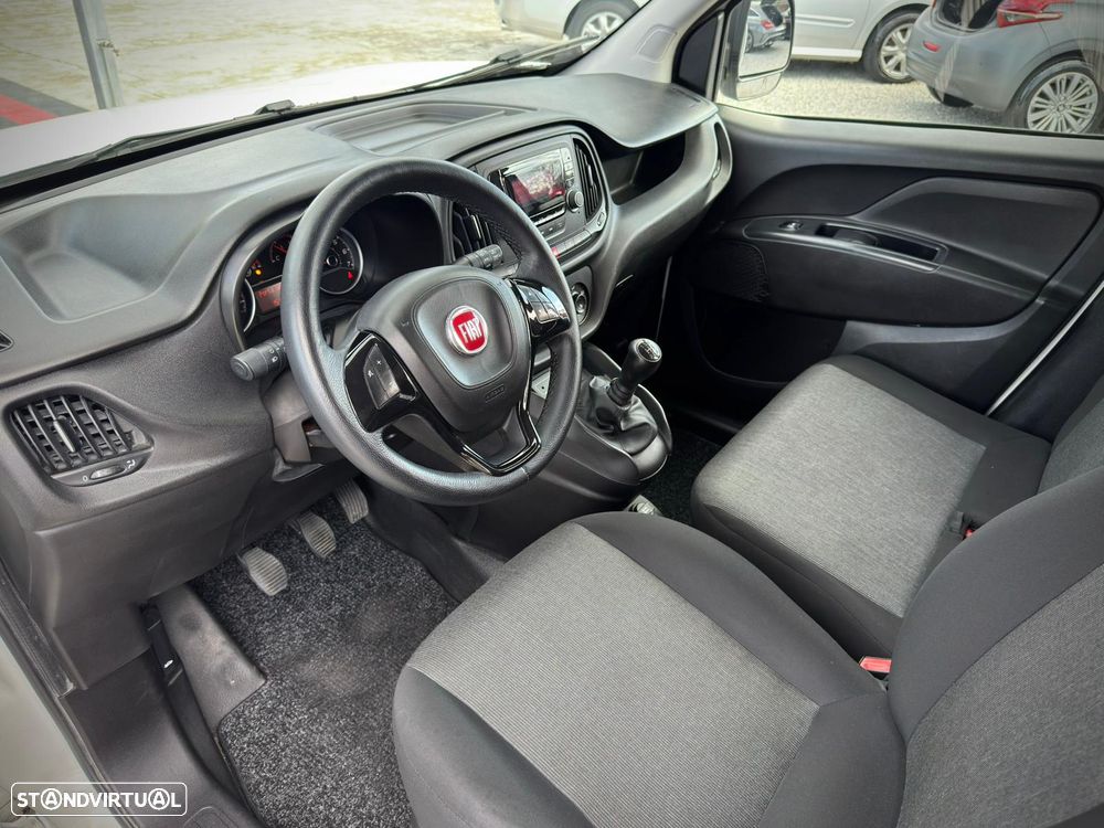 Fiat Doblo 3 lugares iva Dedútivel - 15