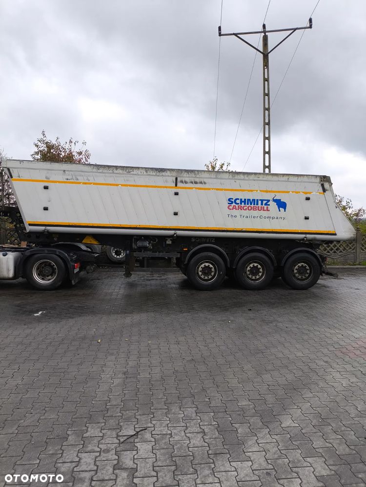Schmitz Cargobull SKI 24 - 4
