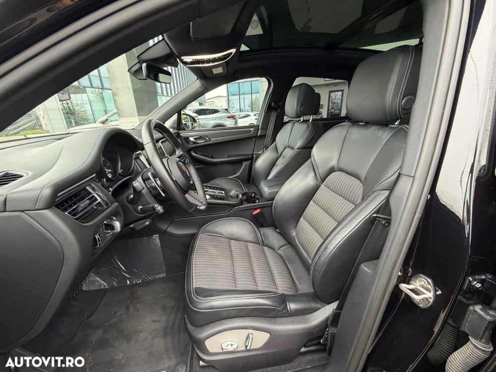 Porsche Macan T - 17
