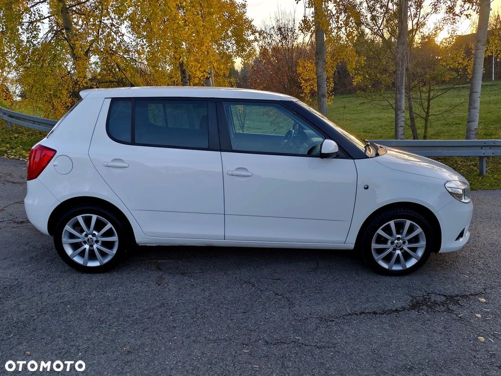 Skoda Fabia 1.2 HTP STYLE Edition - 17