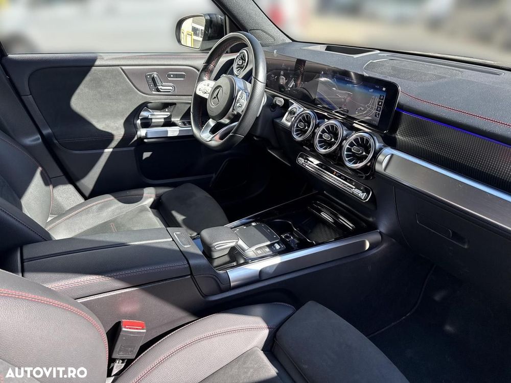 Mercedes-Benz EQB - 12