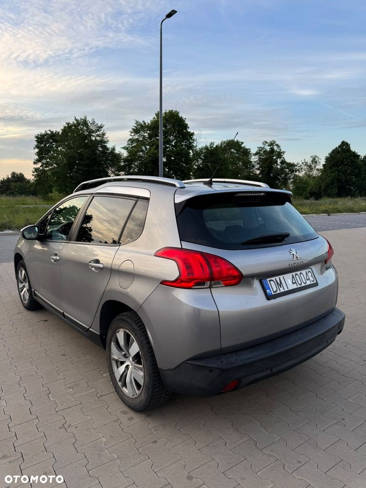 Peugeot 2008 1.6 e-HDi Style S&S - 3