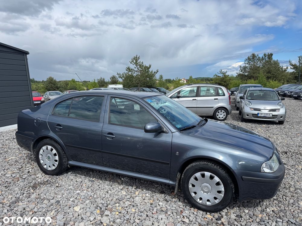 Skoda Octavia 1.6 Tour - 4