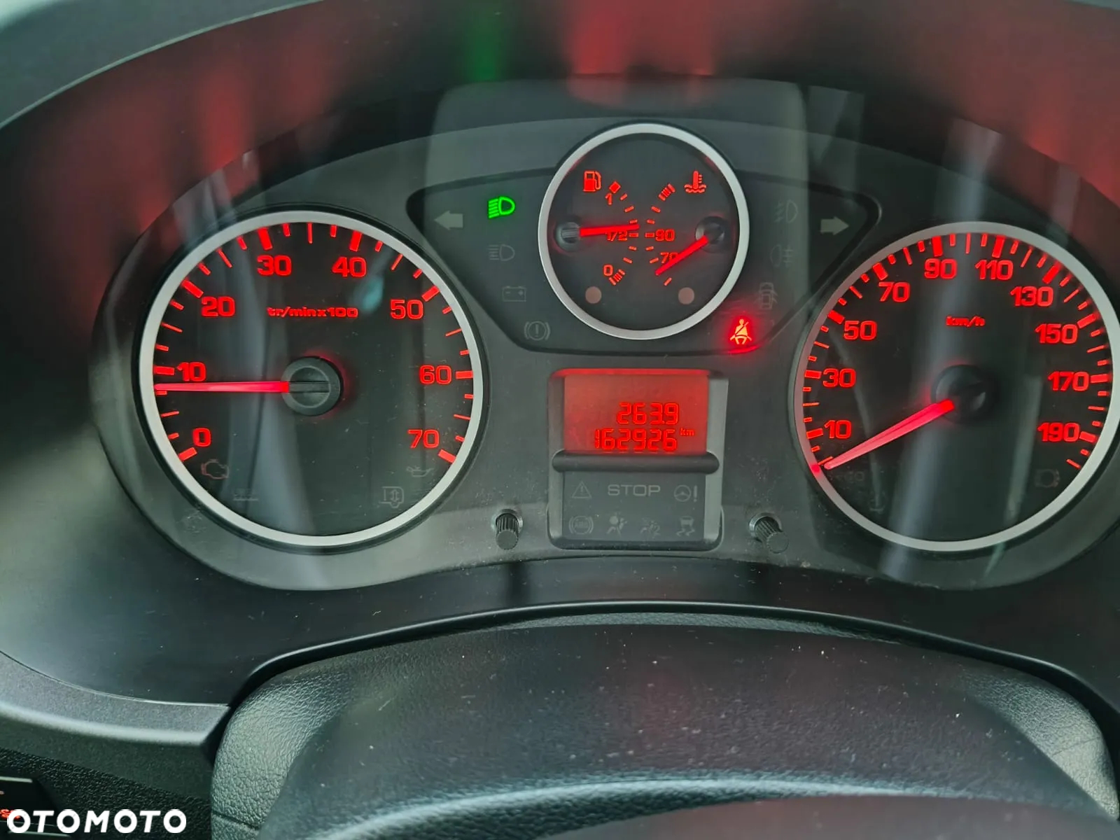 Citroën Berlingo Multispace BlueHDi 120 S&S SHINE - 12