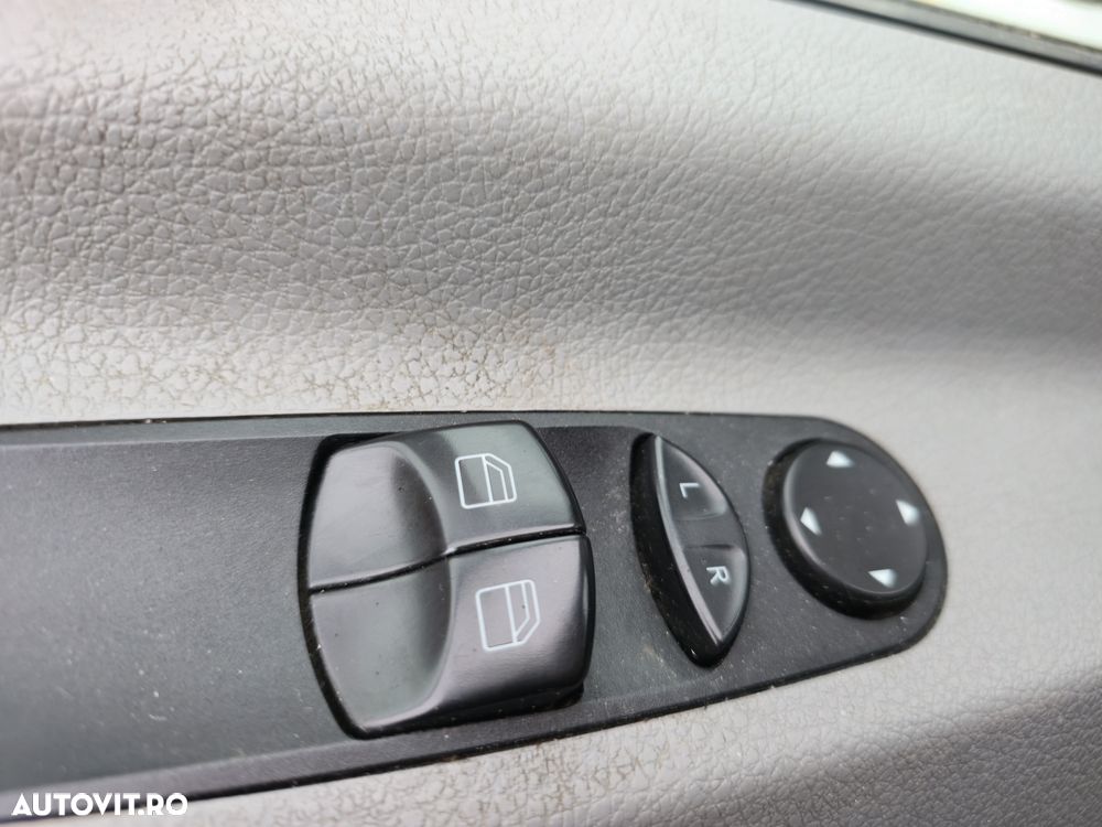 Mercedes-Benz Sprinter - 16