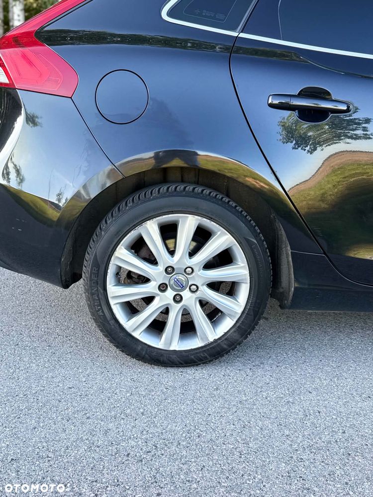 Volvo V40 D2 - 16