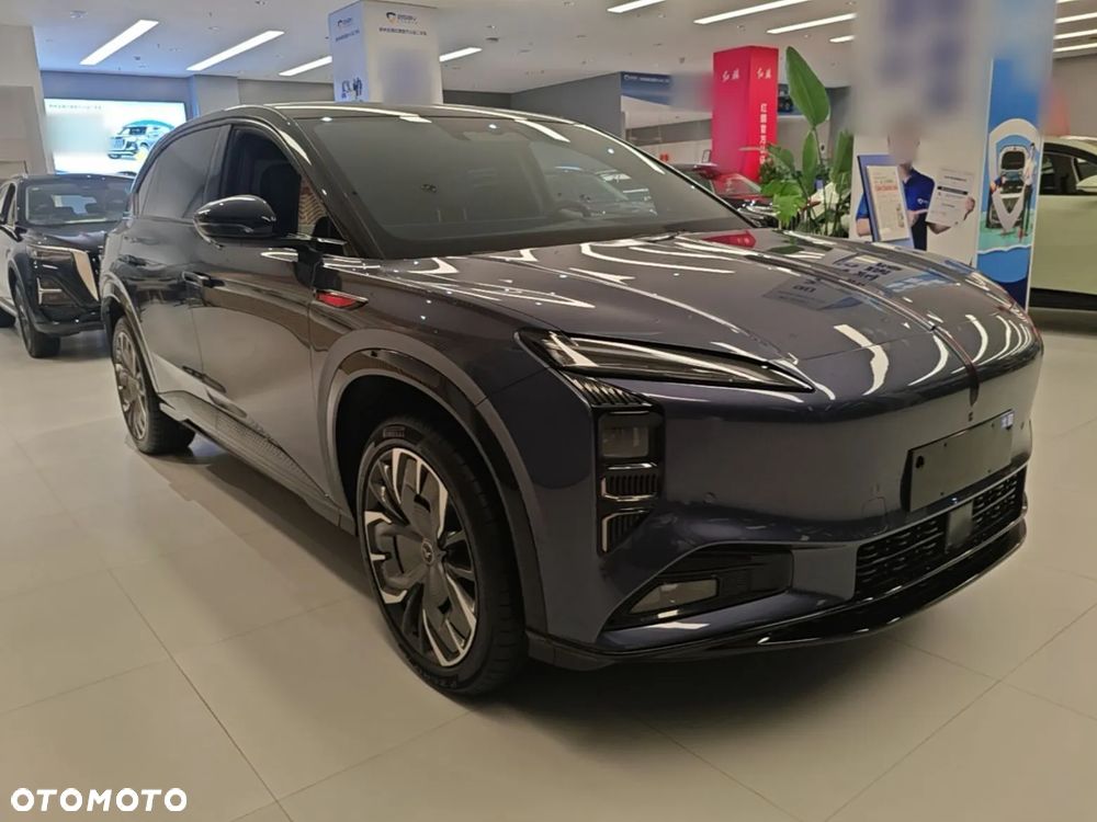 Hongqi HS7 - 1