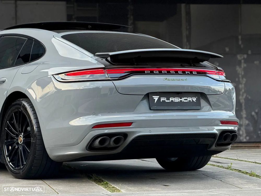 Porsche Panamera 4 E-Hybrid Platinum Edition com PDLS - 19