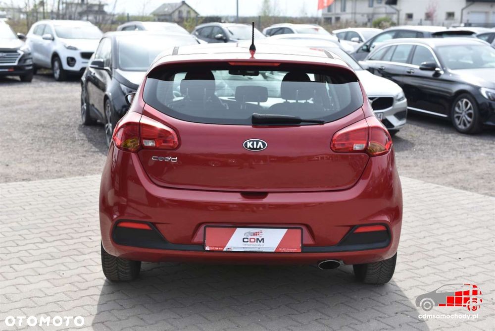 Kia Ceed - 9