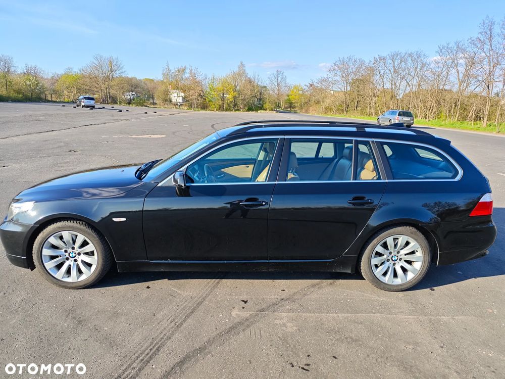 BMW Seria 5 525d - 13
