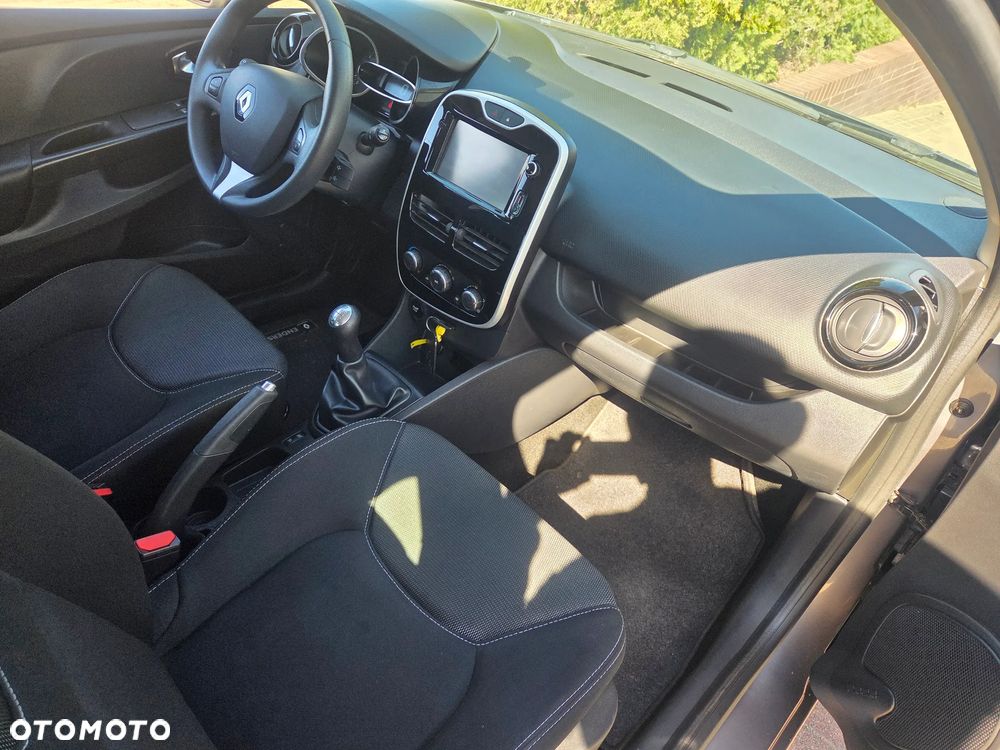 Renault Clio - 12