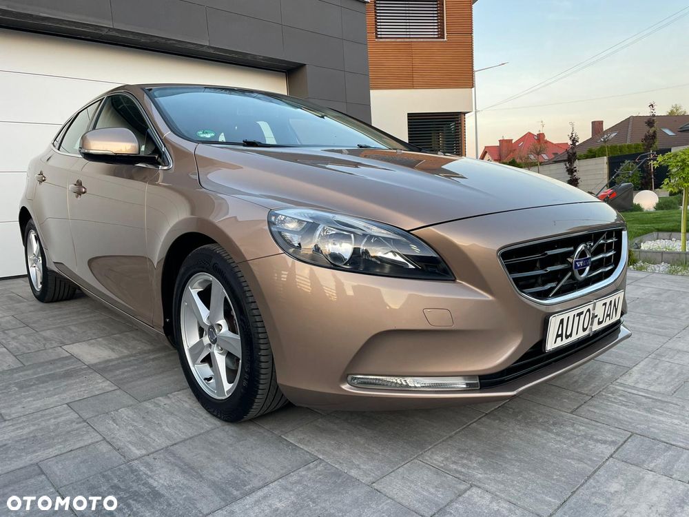 Volvo V40 D2 Summum - 3
