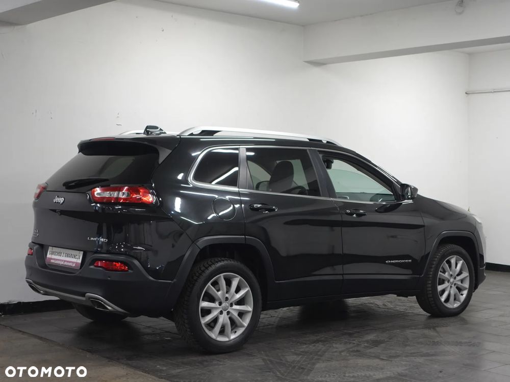 Jeep Cherokee - 8