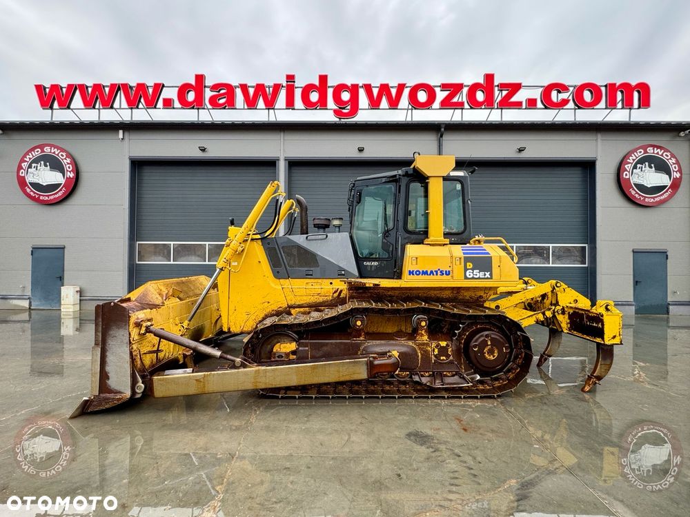 Komatsu D65EX-15