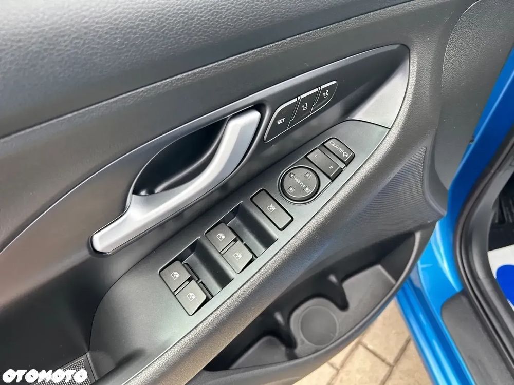 Hyundai i30 1.4 T-GDI DCT Premium - 22