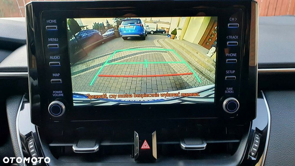 Toyota Corolla 1.8 Hybrid Comfort - 22